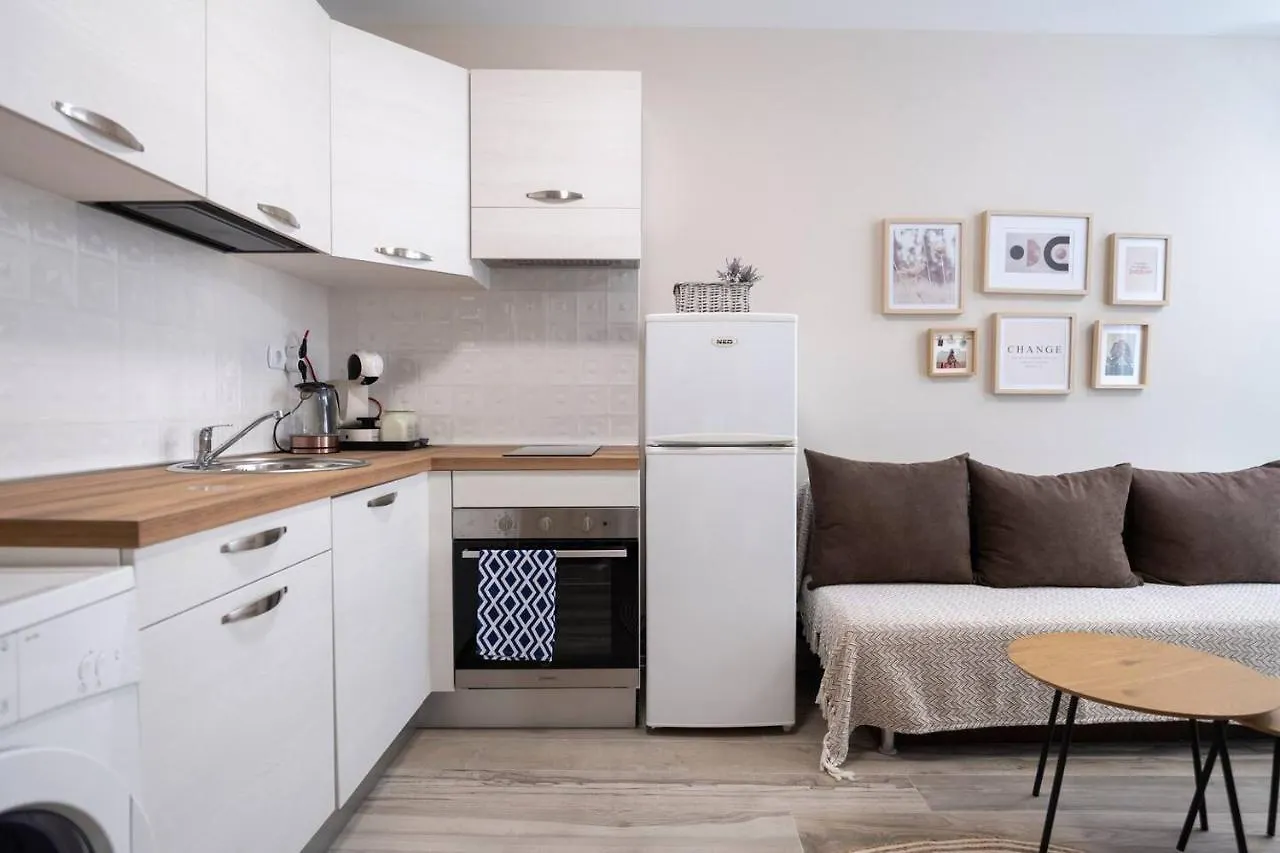 Cozy Home Next To Aliosha Plovdiv Apartment